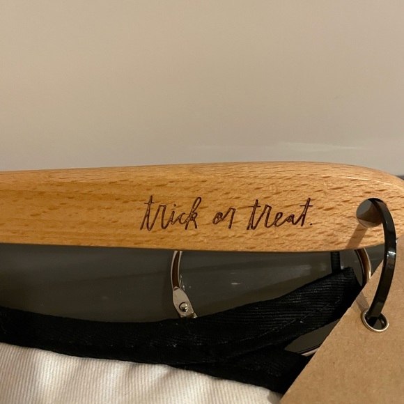 Rae Dunn TRICK OR TREAT Oven Mitt and Spatula BRAND NEW!! - Picture 2 of 4